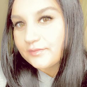 Meet your Posher, Candace